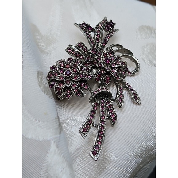 Ciner Amethyst Rhinestone Flower Brooch Chrysanthemum Vintage USA 3.75" - Picture 6 of 11